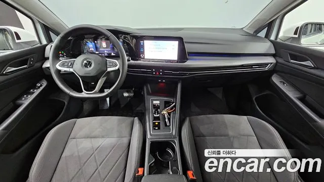 Volkswagen Golf Golf 8 поколение 2.0 TDI Premium — Фото автомобиля 10
