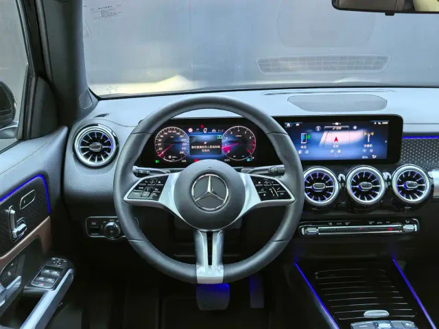 Mercedes-Benz GLB-Class — Фото автомобиля 24