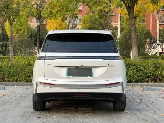 GAC Aion Y — Фото автомобиля 5