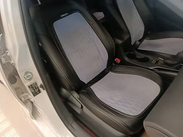 Toyota Corolla — Фото автомобиля 24
