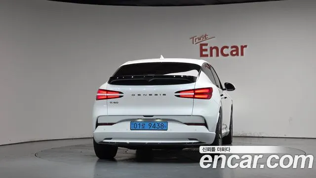 Genesis GV60 — Фото автомобиля 3