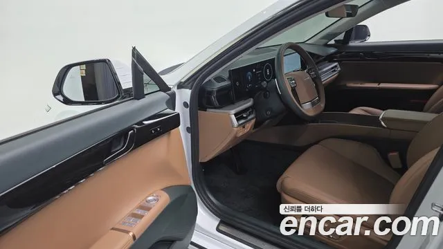 Hyundai Grandeur Grandeur (GN7) 2.5 Бензин 2WD — Фото автомобиля 12