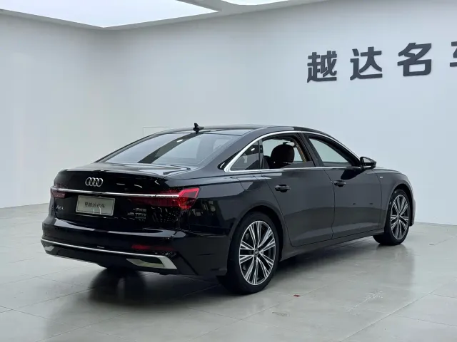 Audi A6L — Фото автомобиля 19