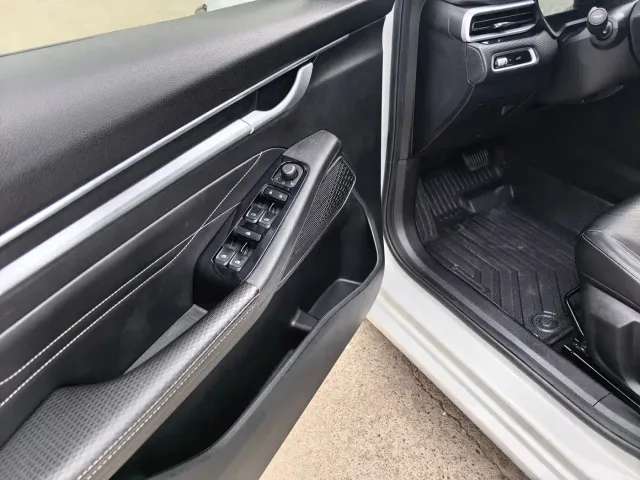 Geely Emgrand — Фото автомобиля 5