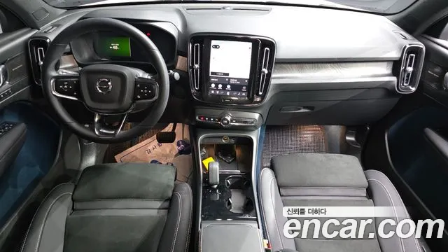 Volvo C40 Recharge — Фото автомобиля 10