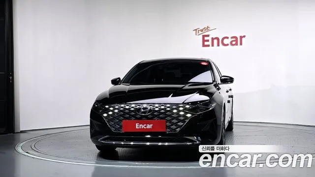 Hyundai Grandeur (New) Hybrid — Фото автомобиля 3