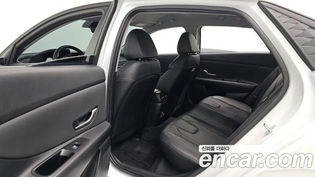 Hyundai Avante CN7 — Фото автомобиля 11