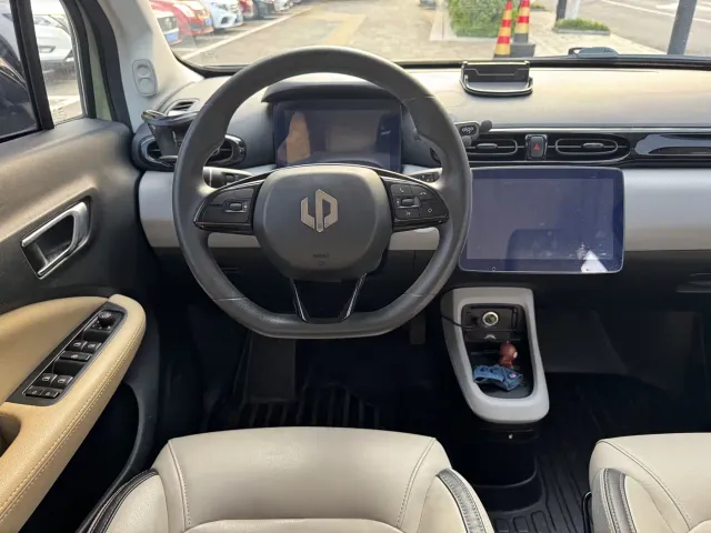 Leapmotor T03 — Фото автомобиля 12