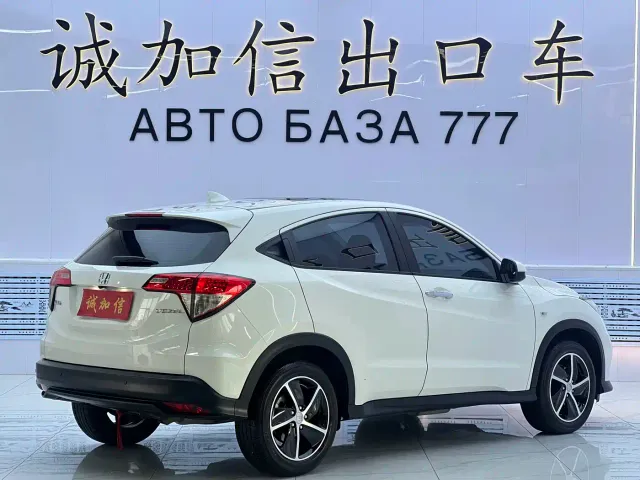 Honda Vezel — Фото автомобиля 4