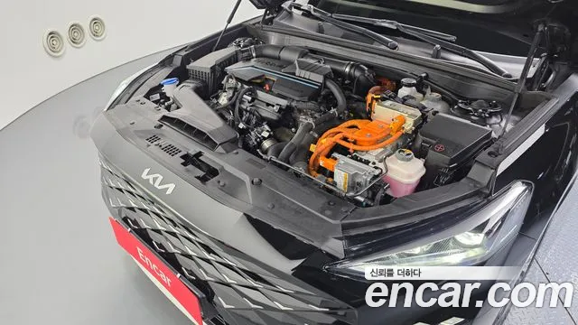 Kia K8 Hybrid — Фото автомобиля 6