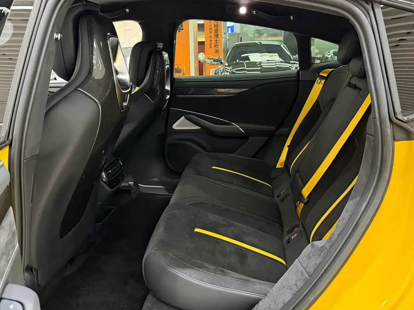 Xiaomi Auto Xiaomi SU7 Ultra 2025 Model Ultra — Фото автомобиля 5