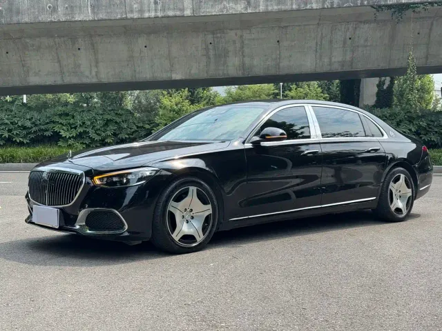 Фотография автомобиля — Mercedes-Benz Maybach S-Class