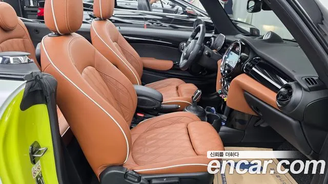 Mini Cooper Convertible — Фото автомобиля 25