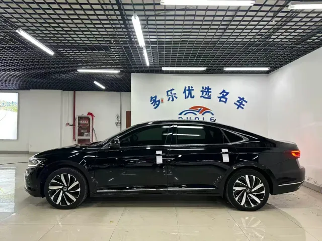 Volkswagen Passat — Фото автомобиля 9