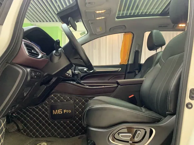 GAC Trumpchi M6 — Фото автомобиля 10