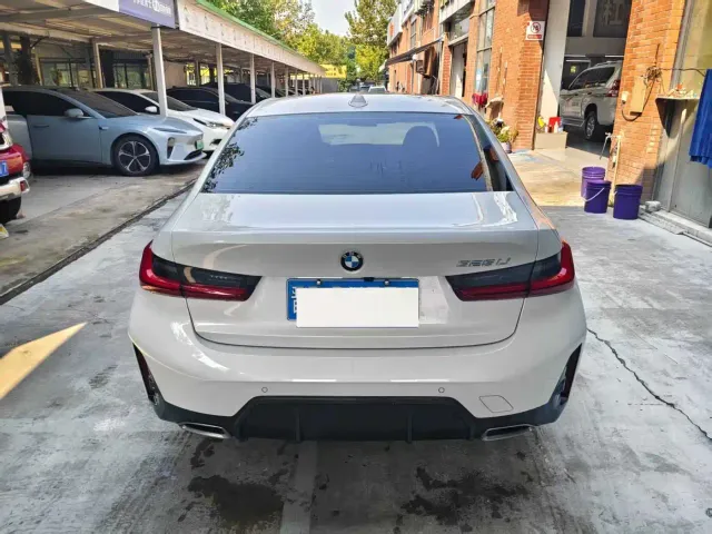 BMW 3 Series — Фото автомобиля 8