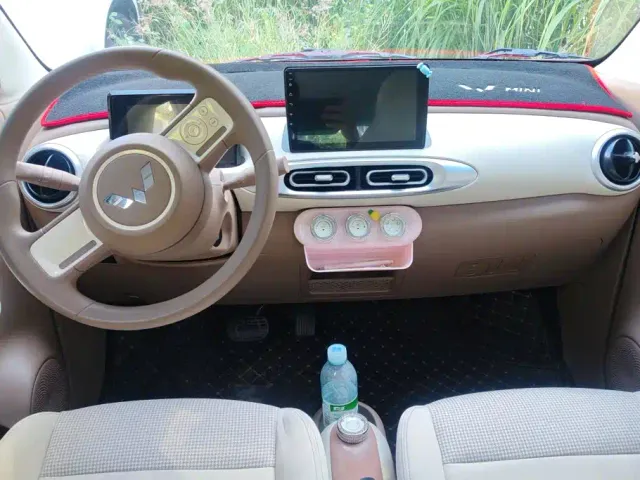 Wuling Hongguang Mini EV — Фото автомобиля 12