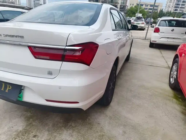 BYD Qin PLUS — Фото автомобиля 7