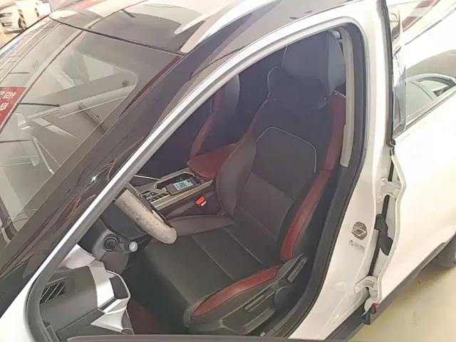 Geely Binyue — Фото автомобиля 14