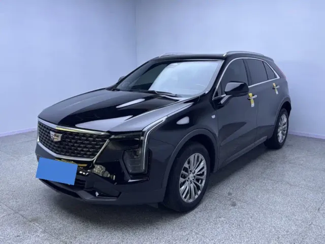 Фотография автомобиля — Cadillac XT4