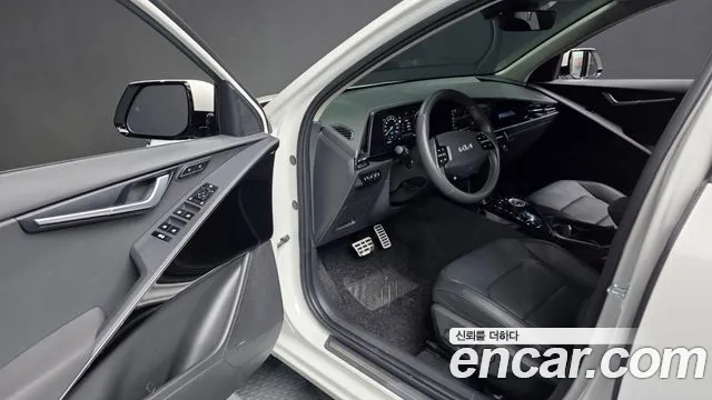 Kia Niro The All New Niro — Фото автомобиля 15