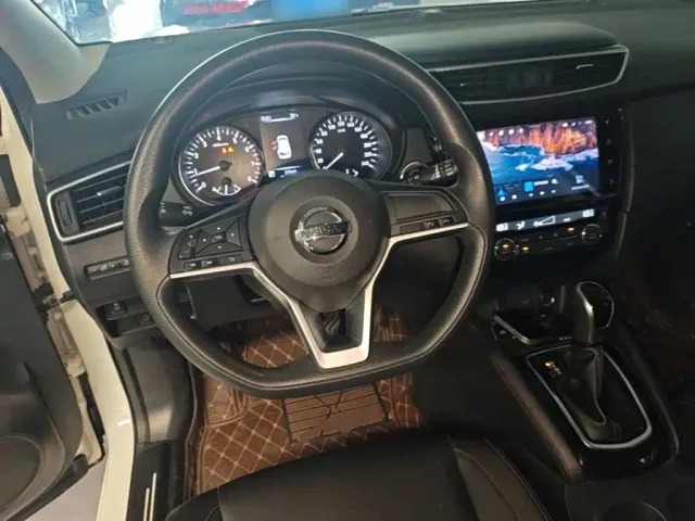 Nissan Qashqai — Фото автомобиля 10