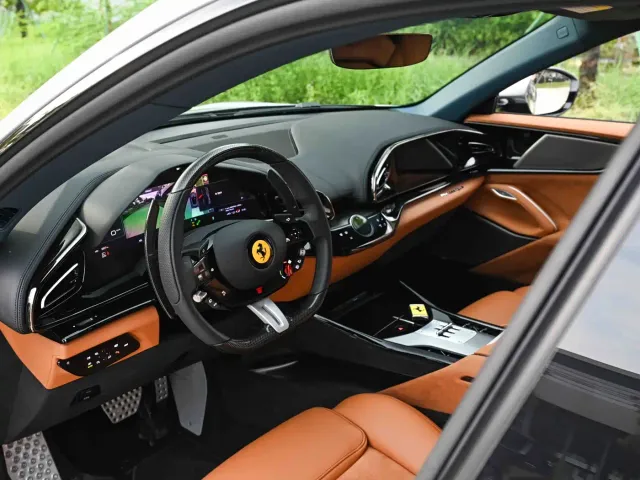 Ferrari Purosangue — Фото автомобиля 11