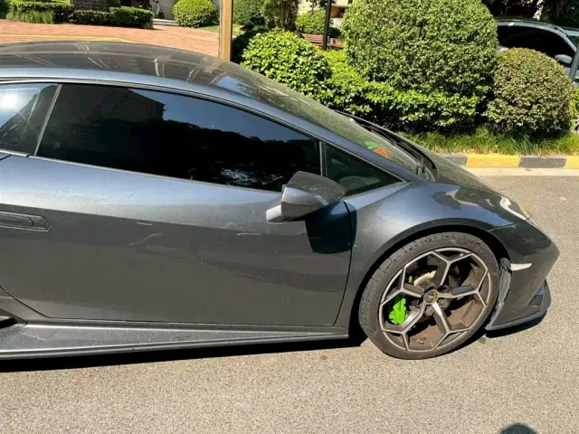 Lamborghini Huracan — Фото автомобиля 2