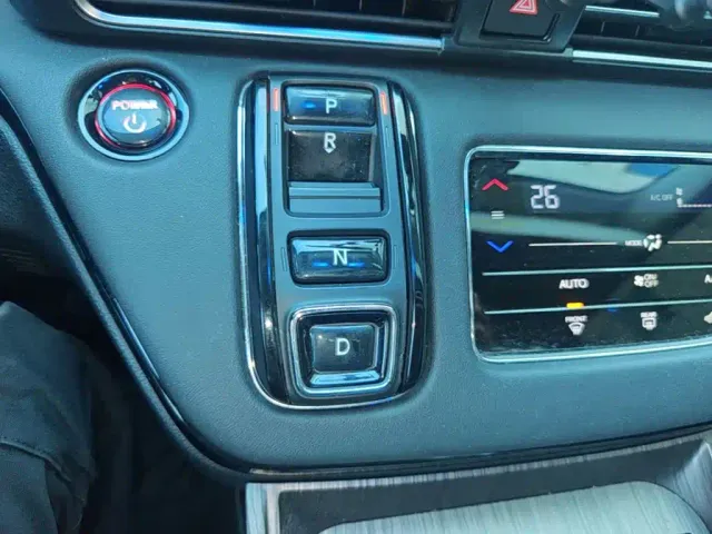 Honda Odyssey — Фото автомобиля 13
