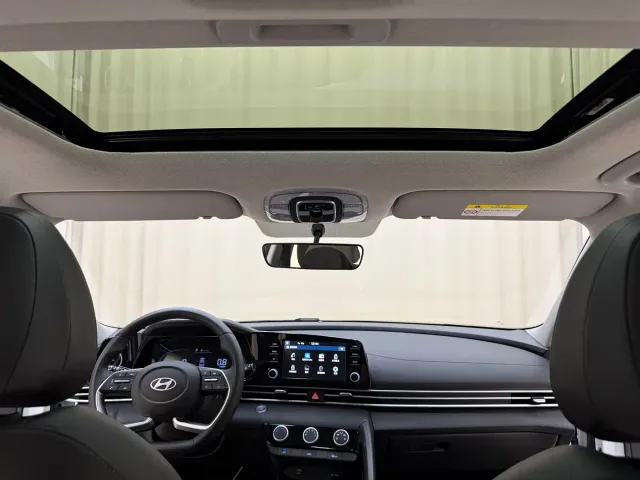 Hyundai Elantra — Фото автомобиля 18