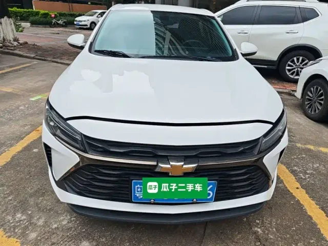 Chevrolet Monza — Фото автомобиля 2