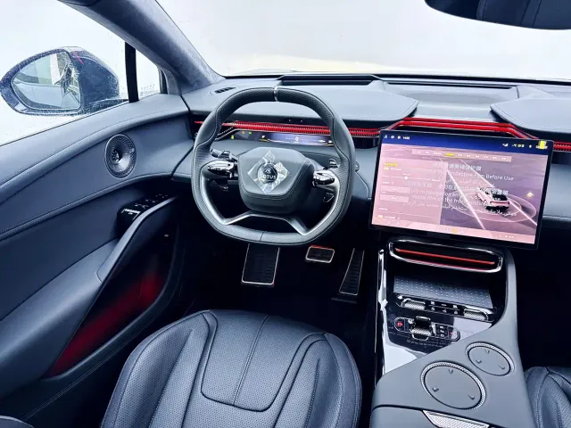 Lotus Eletre — Фото автомобиля 14