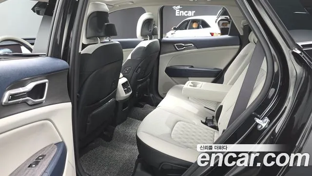 Kia Sportage Sportage 5-е поколение Бензин 1.6 турбо 2WD — Фото автомобиля 11
