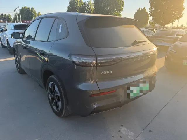 Geely Galaxy E5 — Фото автомобиля 11