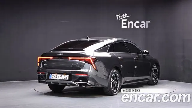 Kia K5 Новый K5 3 поколение 2.0 LPi(Для проката) — Фото автомобиля 2