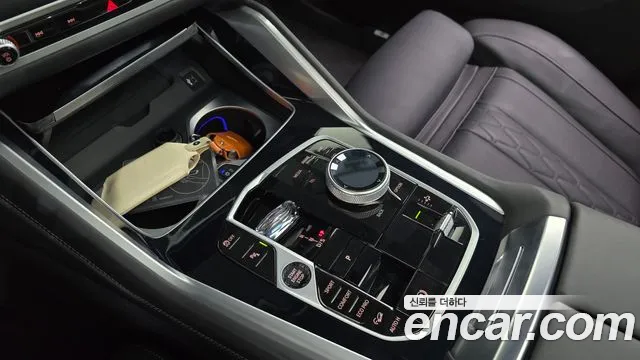 BMW X6 xDrive40i M Sport — Фото автомобиля 8