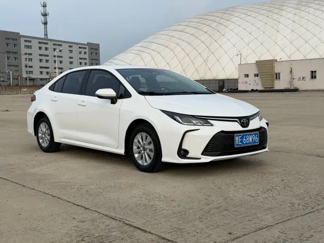 Toyota Corolla — Фото автомобиля 3