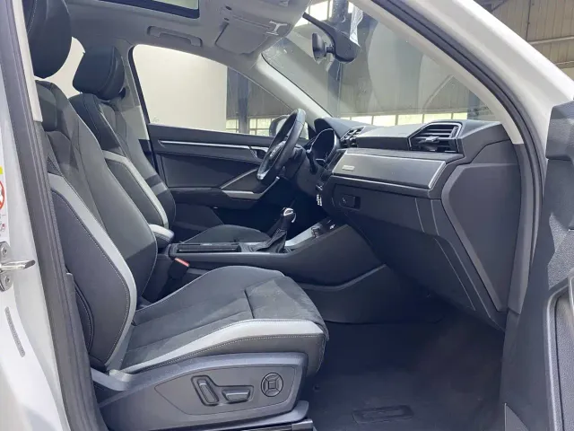 Audi Q3 — Фото автомобиля 11