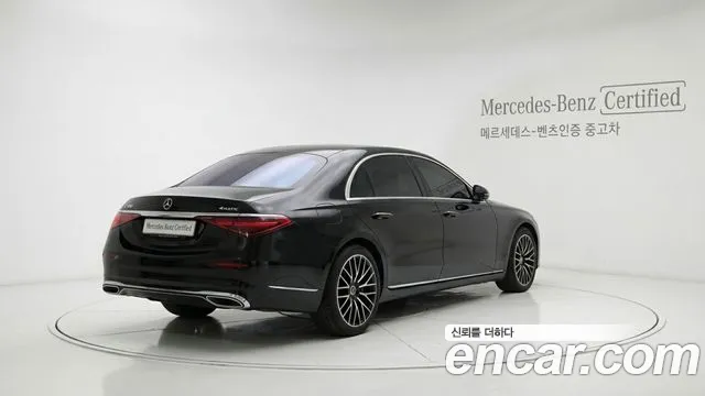 Mercedes-Benz S-Class — Фото автомобиля 2