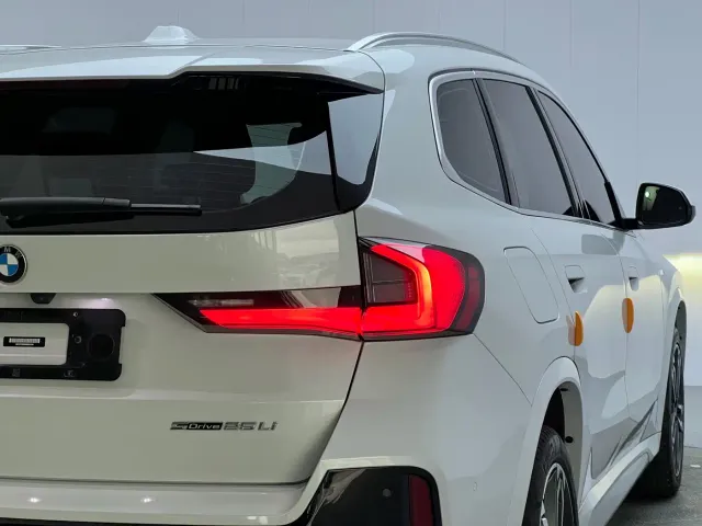 BMW X1 — Фото автомобиля 26