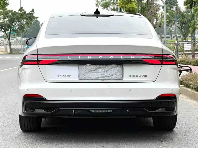 Lincoln Z — Фото автомобиля 15