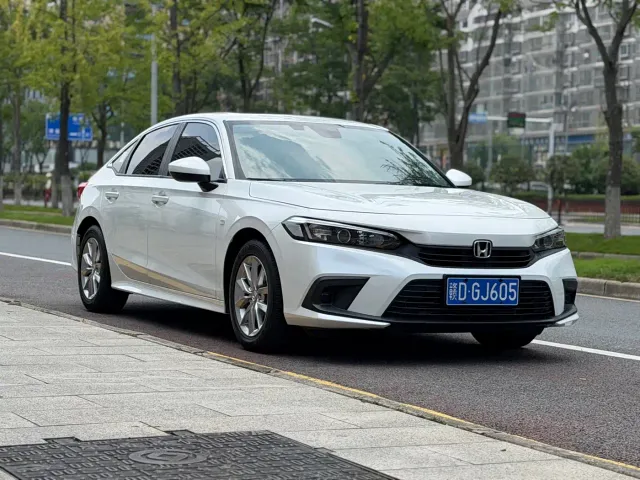 Honda Civic — Фото автомобиля 3