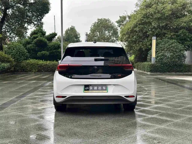 Volkswagen ID.3 — Фото автомобиля 11