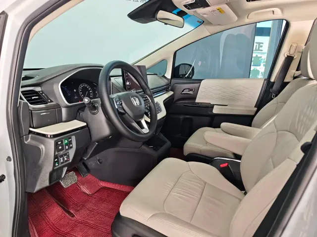 Honda Elysion — Фото автомобиля 7