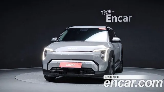 Kia EV3 — Фото автомобиля 2