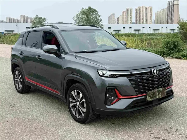 Changan Changan CS35 PLUS 2023 Enjoyment Edition 1.4T DCT Luxury — Фото автомобиля 3