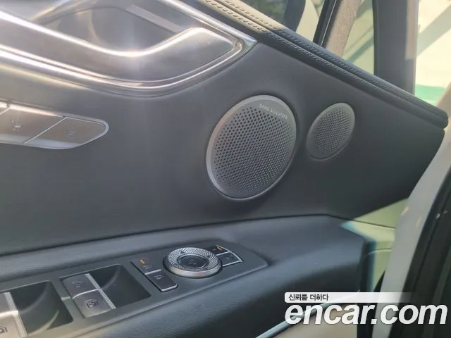 Genesis GV80 — Фото автомобиля 10