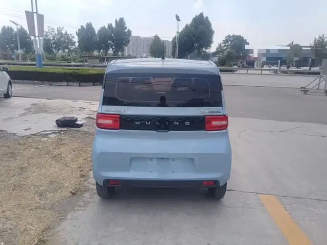 Wuling Hongguang Mini EV — Фото автомобиля 5