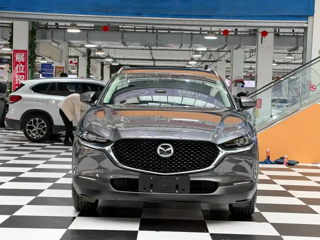 Mazda CX-30 — Фото автомобиля 2
