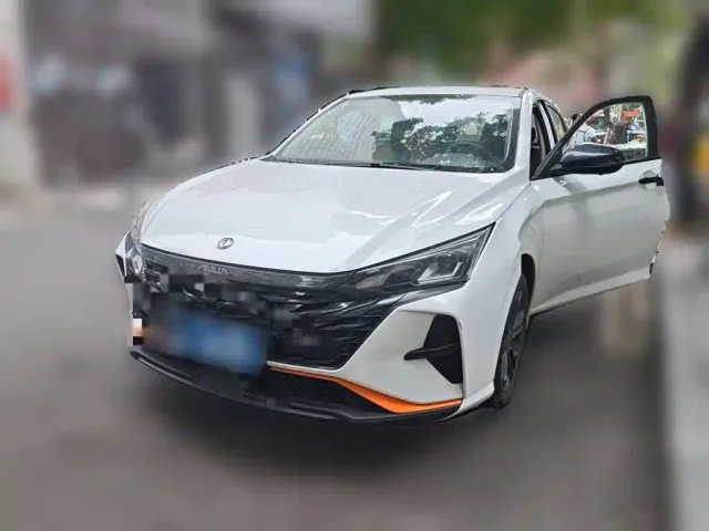 Фотография автомобиля — Dongfeng Yixuan